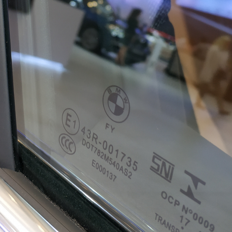 Kaca Mobil Orisinil BMW FY GLASS